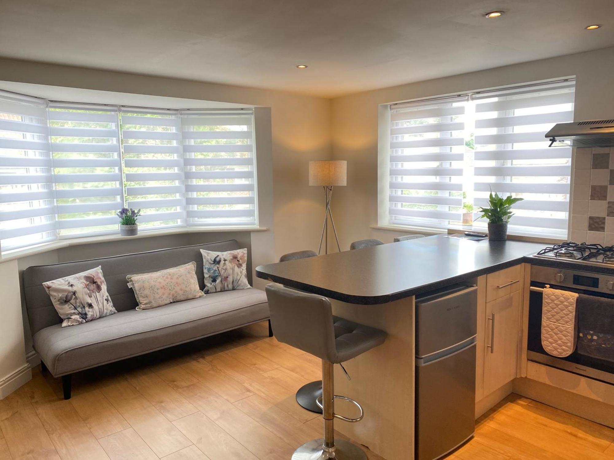 Sunny Bright Flat Near South Park And Oxfordbrooks Appartement Buitenkant foto